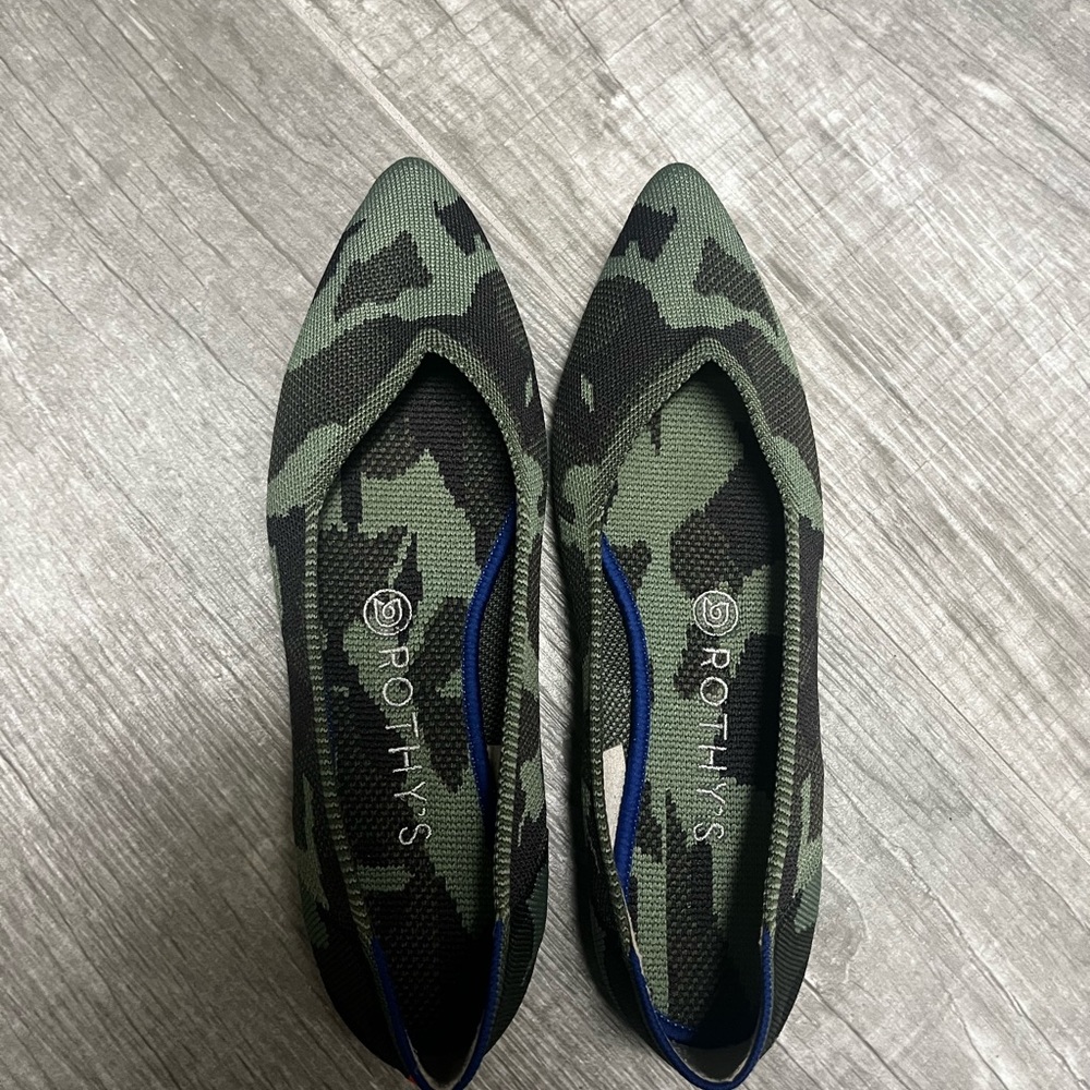 Rothys Camo Print Point Toe Flat